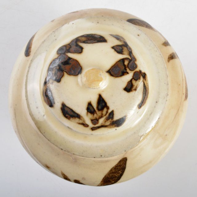 中国 宋 磁州窯 鉄絵 草文 蓋壷 時代箱付 M R4797 中国 宋 磁州窯 鉄絵 草文 蓋壷 時代箱付 M R4797