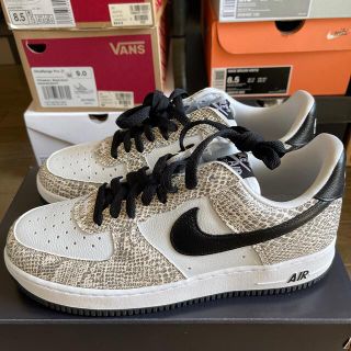 ナイキ(NIKE)のNIKE AIR FORCE 1 LOW RETRO 白蛇(スニーカー)