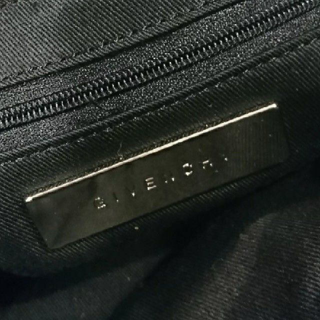 GIVENCHY(ジバンシィ)のGIVENCHY バッグ レディースのバッグ(ショルダーバッグ)の商品写真