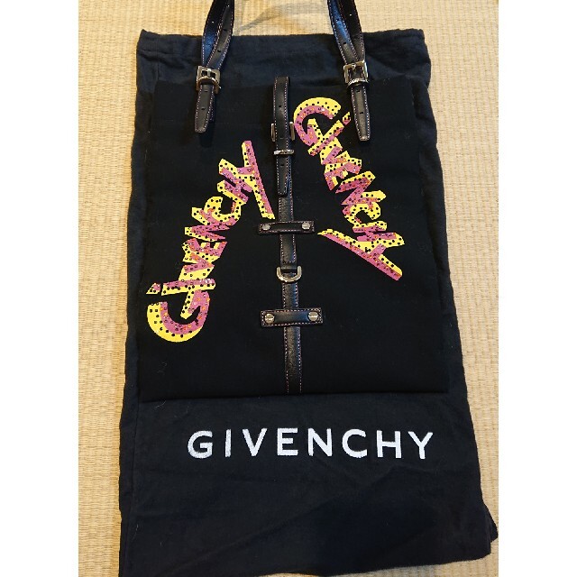 GIVENCHY(ジバンシィ)のGIVENCHY バッグ レディースのバッグ(ショルダーバッグ)の商品写真