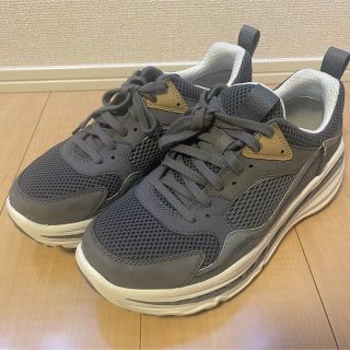 アグ スニーカー(メンズ)の通販 200点以上 | UGGのメンズを買うならラクマ アグ スニーカー(メンズ)の通販 200点以上 | UGGのメンズを買うならラクマ