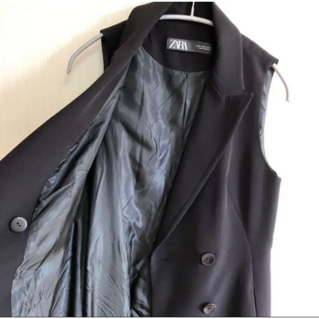 ZARA - 【専用】ZARA ザラ ベスト ジレ ブラック プリーツ XSの ZARA - 【専用】ZARA ザラ ベスト ジレ ブラック プリーツ XSの