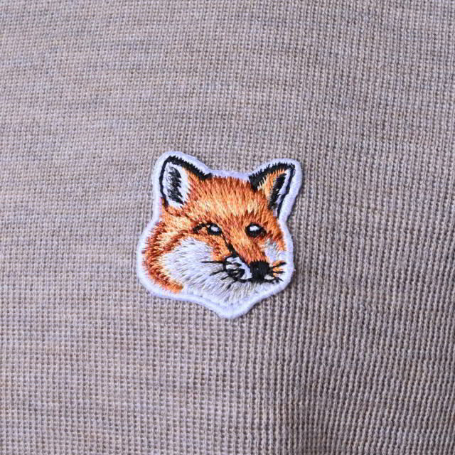 メゾンキツネ　FOX PATCH  ロゴ　タートルネック　ウール　ニット　完売品