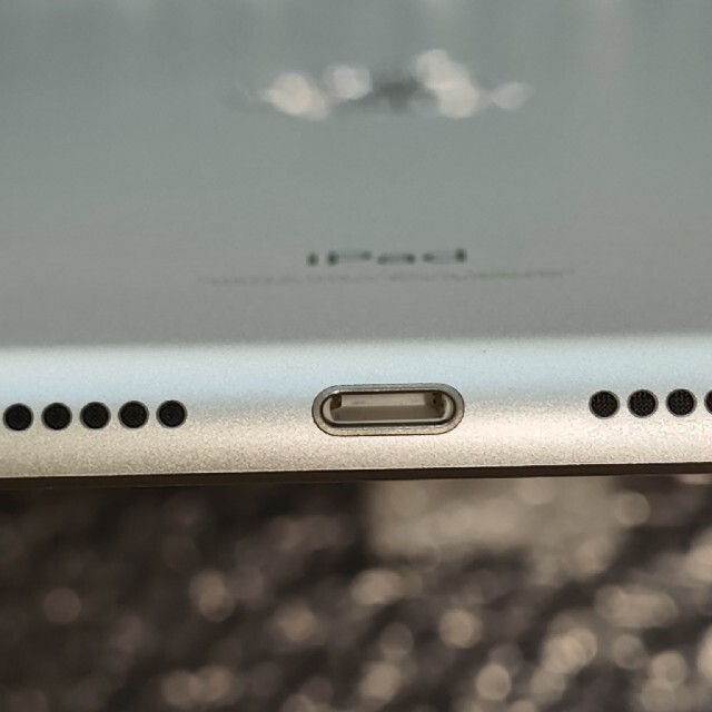 iPad 第9世代Wi-Fi 64GB シルバー　美品 1