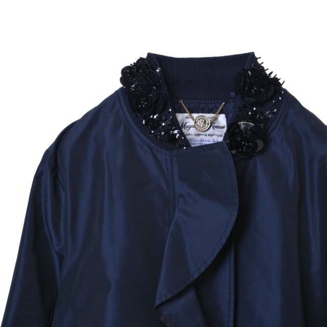 MUVEIL WORK(ミュベールワーク)のMUVEIL 刺繍 MA-1 ブルゾン レディースのジャケット/アウター(ブルゾン)の商品写真