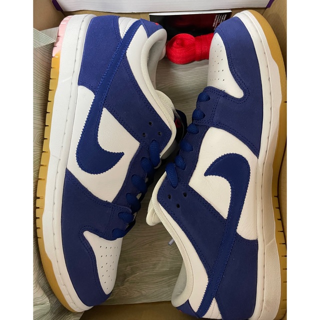 NIKE(ナイキ)のNike SB Dunk Low Los Angeles Dodgers 29 メンズの靴/シューズ(スニーカー)の商品写真