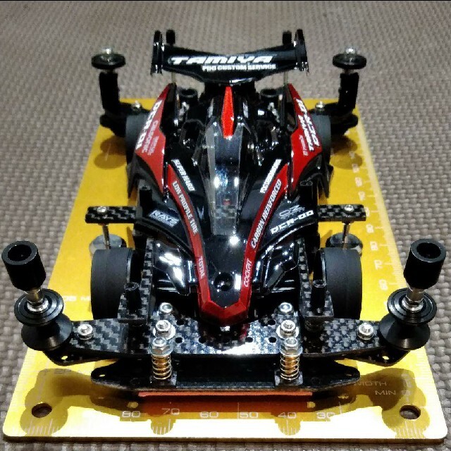 ミニ四駆 完成品 アバンテMKⅢ アズール Black&Red Specialの ミニ四駆 完成品 アバンテMKⅢ アズール Black&Red Specialの