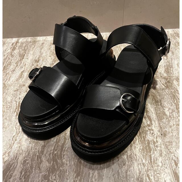 HARE ハレ バックルシャークサンダル サンダル - 通販 - sge.com.br
