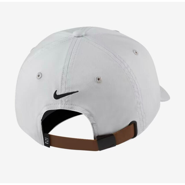 NIKE(ナイキ)のNIKE ゴルフキャップ　白　新品未使用 メンズの帽子(キャップ)の商品写真