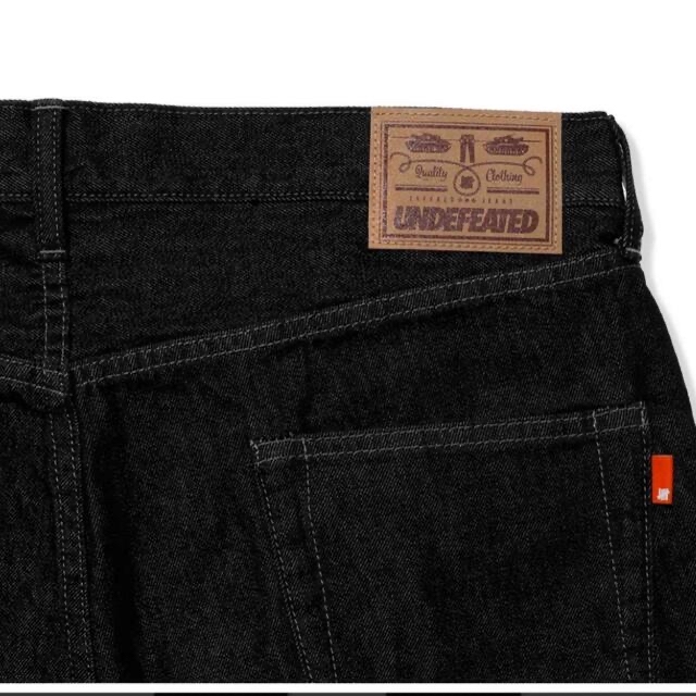 UNDEFEATED(アンディフィーテッド)のJAPAN LIMITED ITEM UNDEFEATED DENIM PANT メンズのパンツ(デニム/ジーンズ)の商品写真