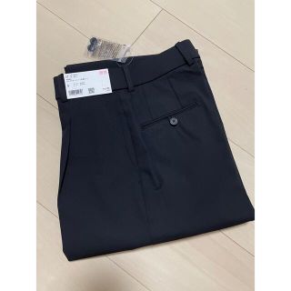 ユニクロ(UNIQLO)のユニクロ　タックワイドパンツ丈長め(カジュアルパンツ)