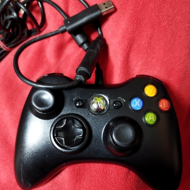 Xbox360(エックスボックス360)のXbox 360 Controller (Liquid Black) スマホ/家電/カメラのPC/タブレット(PC周辺機器)の商品写真