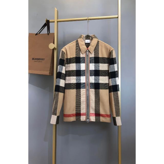 BURBERRY - B チェックシャツの通販 by V B