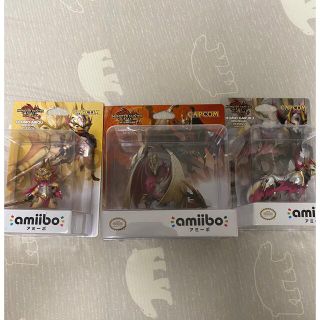 新品未開封　モンハン サンブレイク amiibo 3体セット メル・ゼナ他(ゲームキャラクター)
