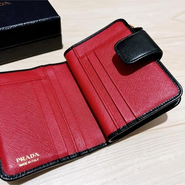 PRADA(プラダ)のPRADA＊折り畳みサイフ レディースのファッション小物(財布)の商品写真