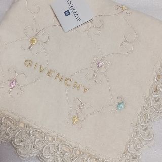 ジバンシィ(GIVENCHY)の値下げ📌ジバンシィ☆大判タオルハンカチ30.5✕30.5(ハンカチ)