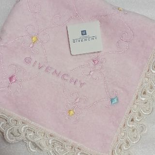 ジバンシィ(GIVENCHY)の値下げ📌ジバンシィ☆大判タオルハンカチ30.5✕30.5(ハンカチ)