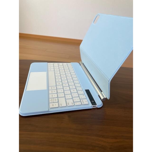 iPad(アイパッド)のiPad Air5 +smart keyboard Folio&キーボードケース スマホ/家電/カメラのPC/タブレット(タブレット)の商品写真