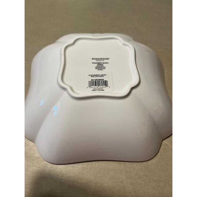 WEDGWOOD ストロベリーブルーム インディゴ スクエアボウル 1