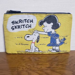 ピーナッツ(PEANUTS)のSNOOPY ポーチ(キャラクターグッズ)