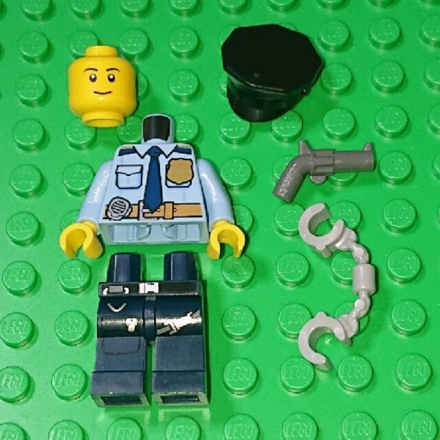 Lego(レゴ)の【新品】LEGO 警察官ポリスアイテム《Ｂ》レゴ ミニフィグアイテム キッズ/ベビー/マタニティのおもちゃ(知育玩具)の商品写真