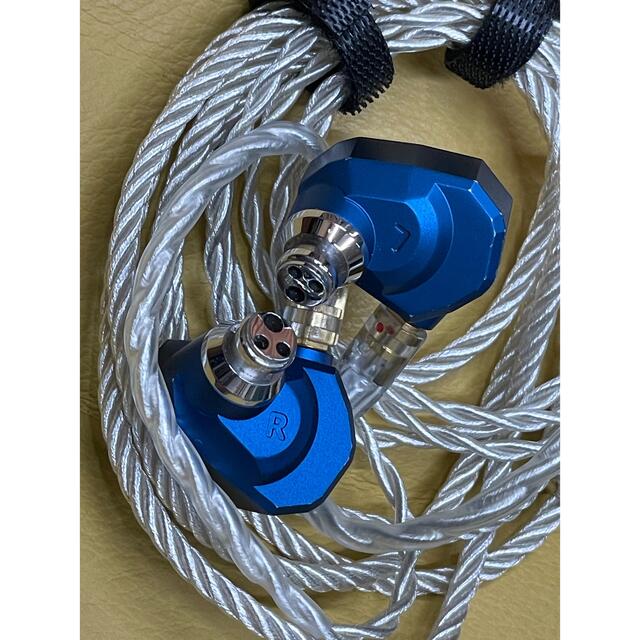 campfire audio andromeda MW10 スマホ/家電/カメラのオーディオ機器(ヘッドフォン/イヤフォン)の商品写真