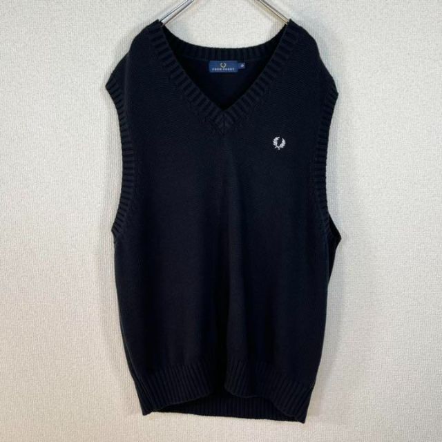 FRED PERRY ベスト - ベスト