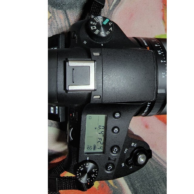 Sony Cyber-shot DSC-RX10 IV Digital Camera, Black w/Flashpoint eVOLV 200  Flash