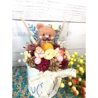 〜クマ子の花畑〜 羊毛フェルト　ドライフラワー　造花　インテリア雑貨　(ぬいぐるみ)