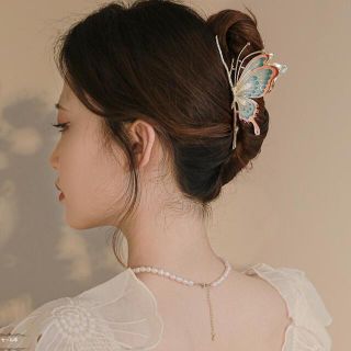 蝶オフィス シンプル 髪留め 通勤 髪飾り大きめお洒落ヘアアクセサリー(ヘアアクセサリー)