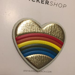 アニヤハインドマーチ(ANYA HINDMARCH)の訳ありANYA 新品☆アニヤハインドマーチ ステッカー ハートレインボー(トートバッグ)