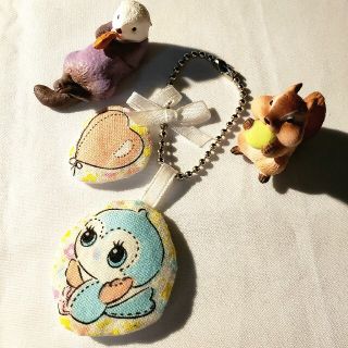 ＊レトロアニマル♡ストラップ＊　ことり　小鳥　水色　ブルー　ハート　風船　リボン(キーホルダー/ストラップ)