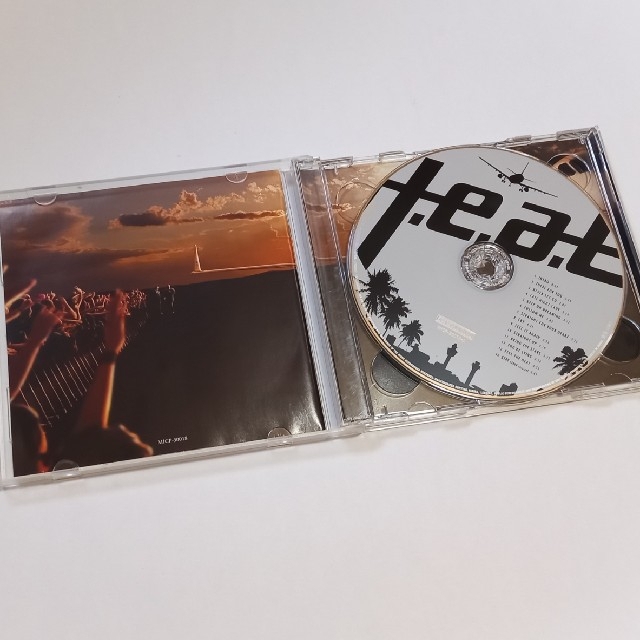 H.E.A.T Tour Edition by H.E.A.T エンタメ/ホビーのCD(ポップス/ロック(洋楽))の商品写真