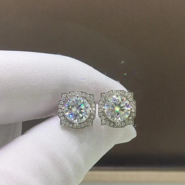 newデザイン】輝くモアサナイト ピアス K18WG | gulatilaw.com