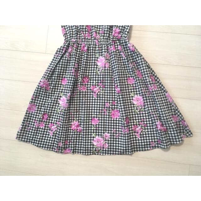 LAISSE PASSE(レッセパッセ)の♡極美品♡レッセパッセ・ワンピース36格子柄ピンク花柄が可愛い レディースのワンピース(ひざ丈ワンピース)の商品写真