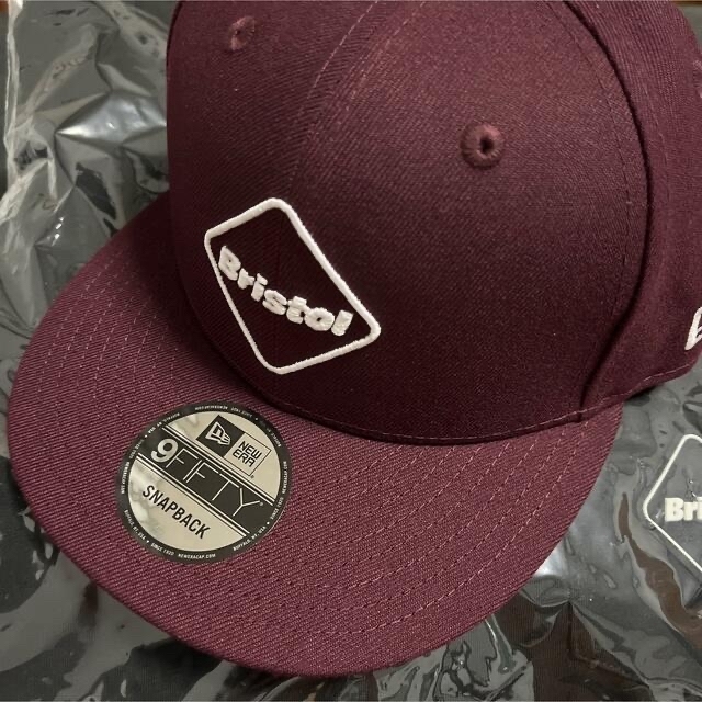 F.C.R.B.(エフシーアールビー)のFCRB 22AW EMBLEM 9FIFTY SNAP BACK CAP  メンズの帽子(キャップ)の商品写真