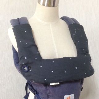 エルゴベビー(Ergobaby)の即購入OK・キラキラ星　エルゴオムニブリーズ オムニ360 ふわとろよだれパッド(外出用品)