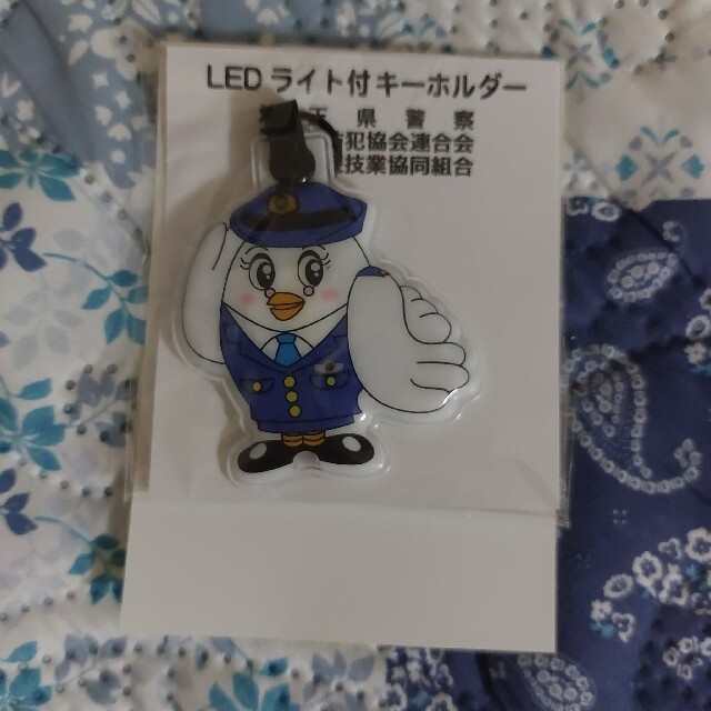 埼玉県警察　LEDライト付キーホールダー　ポポ美ちゃん 訳あり エンタメ/ホビーのおもちゃ/ぬいぐるみ(キャラクターグッズ)の商品写真