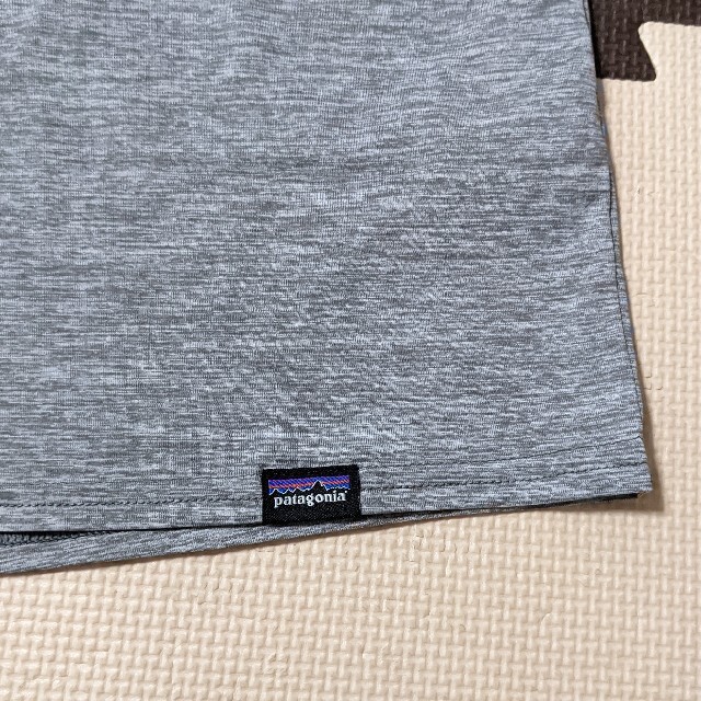 patagonia(パタゴニア)のメンズ キャプリーン クール デイリー グラフィック シャツ サイズS メンズのトップス(Tシャツ/カットソー(半袖/袖なし))の商品写真