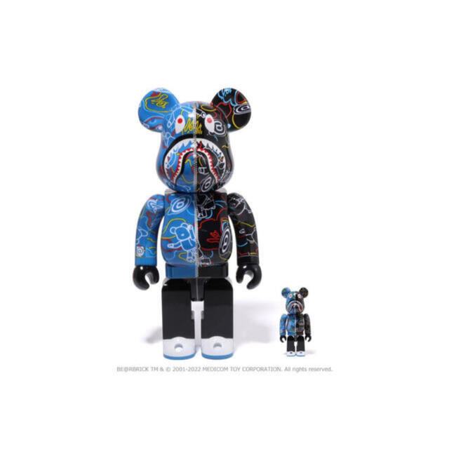 BE@RBRICK(ベアブリック)のBAPE(R) BE@RBRICK LINE CAMO SHARK 400% エンタメ/ホビーのフィギュア(その他)の商品写真