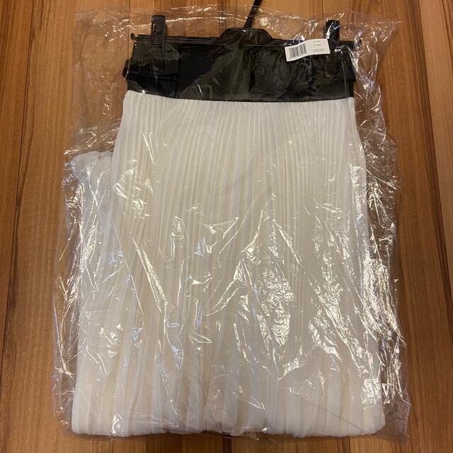 新品　OBLI  レザープリーツスカート　フリーサイズ