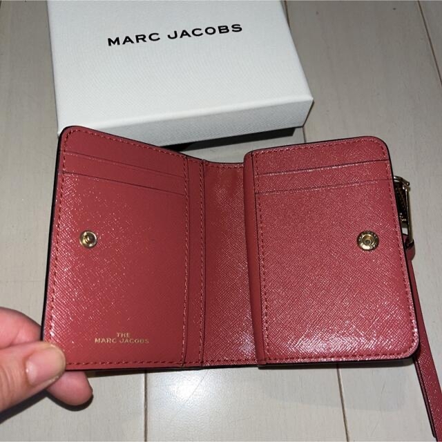 MARC JACOBS(マークジェイコブス)のお取り置き　マークジェイコブス　二つ折り財布 レディースのファッション小物(財布)の商品写真