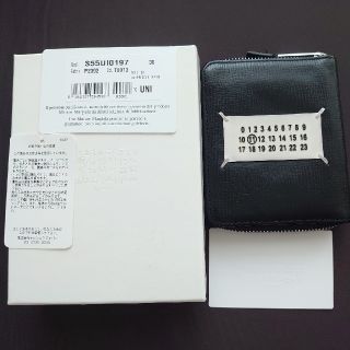 マルタンマルジェラ(Maison Martin Margiela)の【ホット☆ドッグ様専用】メゾンマルジェラ  4ステッチラウンドジップ折り財布(折り財布)