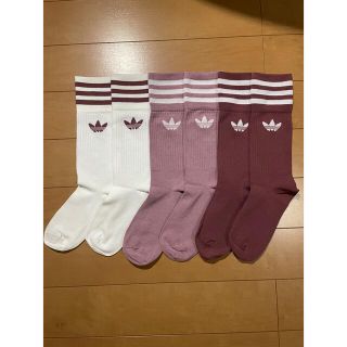 アディダス(adidas)のアディダスオリジナルス3Pクルーソックス22〜24cm(ソックス)