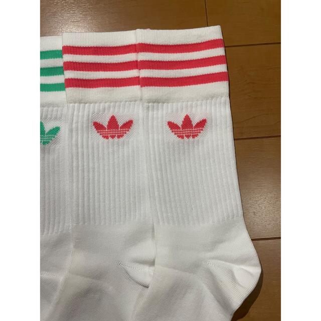 adidas(アディダス)のアディダスオリジナルス3Pクルーソックス24〜26cm メンズのレッグウェア(ソックス)の商品写真