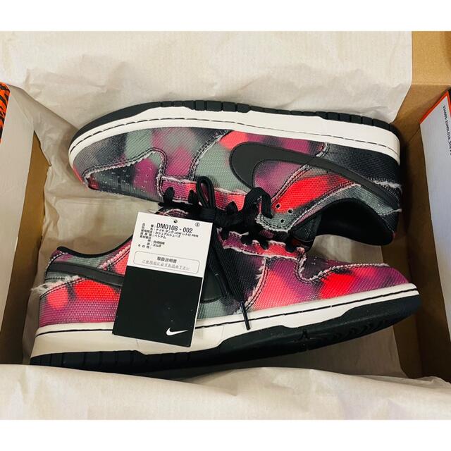 NIKE(ナイキ)のNike Dunk Low Graffiti  Pink Black ダンクロー メンズの靴/シューズ(スニーカー)の商品写真