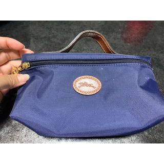 ロンシャン(LONGCHAMP)のロンシャン　ポーチ　化粧ポーチ　未使用品(ポーチ)