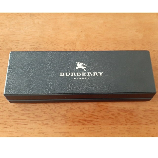 BURBERRY(バーバリー)のBURBERRY　バーバリー　ボールペン　黒色 インテリア/住まい/日用品の文房具(ペン/マーカー)の商品写真
