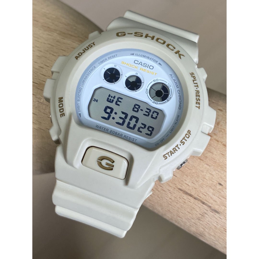 G-SHOCK(ジーショック)のG-SHOCK/ミリタリー/サンドベージュ/DW-6900/ビンテージ/三つ目 メンズの時計(腕時計(デジタル))の商品写真