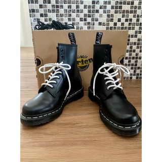 ドクターマーチン(ホワイト/白色系)の通販 400点以上 | Dr.Martensを ドクターマーチン(ホワイト/白色系)の通販 400点以上 | Dr.Martensを